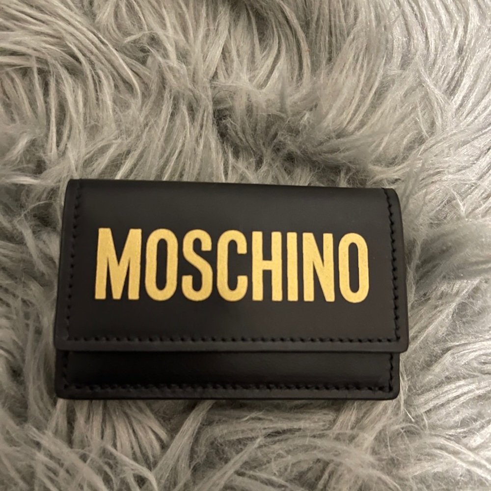 Moschino Wallet​ - Picture 2 of 4